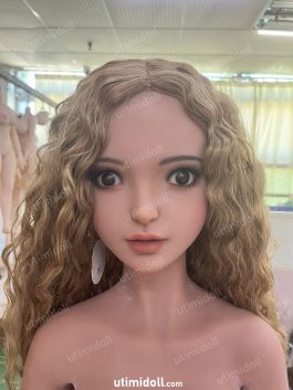 Chatte Avec Une Poupée Sexuelle Vidéo