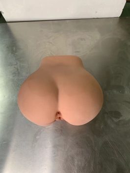 Qui A Épousé Des Poupées Sexuelles À Chevilles Articulées