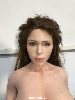 Greta Thumburg, Poupée Sexuelle Hyperréaliste